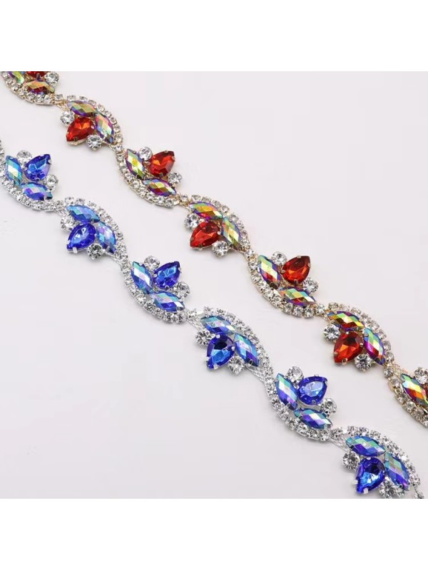 10 yards -  Rhinestone trim - T04