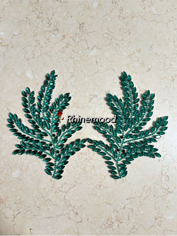 Lyla - Rhinestone Patch 